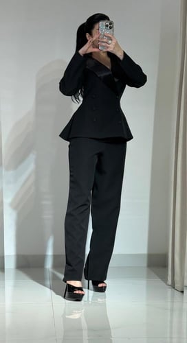 بدلة العيد لونين احمر - اسود