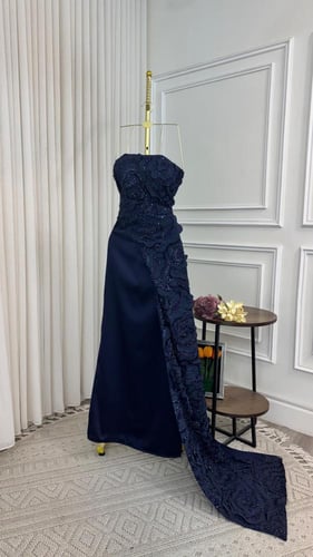 فستان كحلي انيق