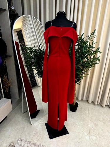 فستان احمر جذاب