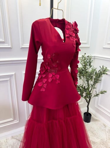 فستان الفخامه بلونين اسود - احمر