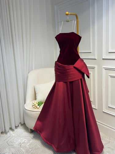 فستان جوخ دبل كلوش