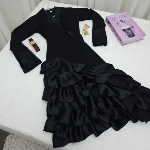 فستان اسود فخم ل العيد والسن المحير V