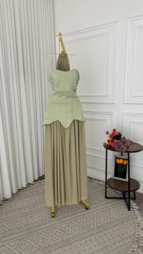 فستان سهرة لونين تفاحي و وردي