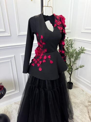 فستان الفخامه بلونين اسود - احمر