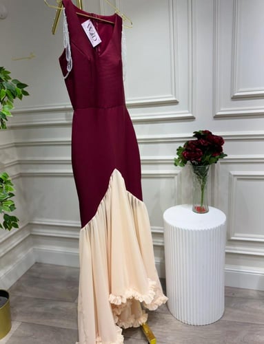 فستان الموسم بلون عودي