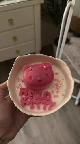 Big hello kitty