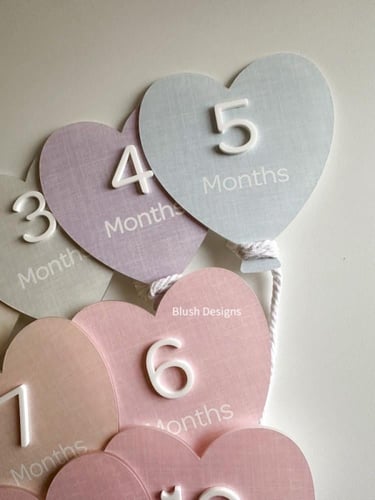 مجموعة بالونات الحب بطاقات الاشهر