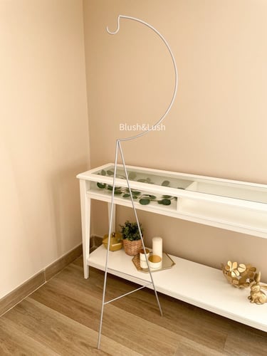 ستاند حديد هلالي