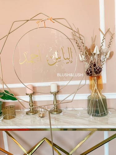 تعليقات اكريلك شفافة