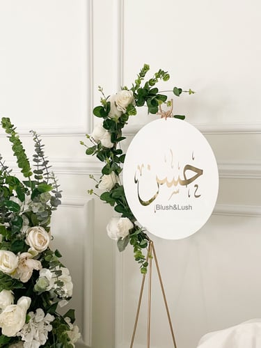 تعليقات اكريلك بيضاء لماعة