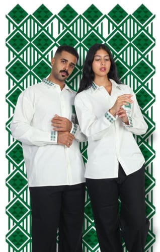 قميص اليوم الوطني عزنا بطبعنا