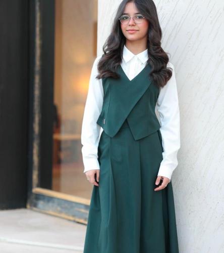 مريول مدرسي متوسط