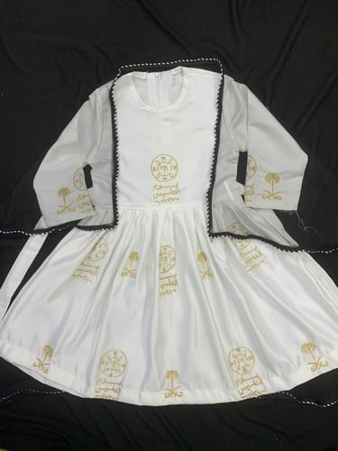 شالكي يوم التأسيس فستان تراثي بناتي