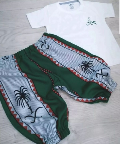 ملابس اطفال بنطلون وتيشرت كولكشن العيد الوطني