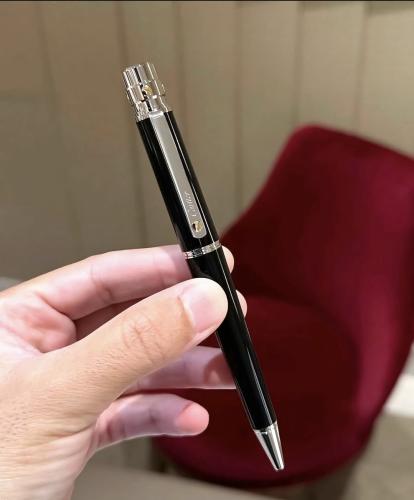 قلم كارتير أسود حفر الاسم حسب الطلب