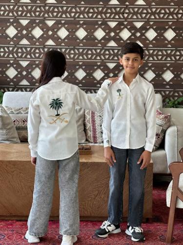 قميص اليوم الوطني ولادي تصميم أنيق