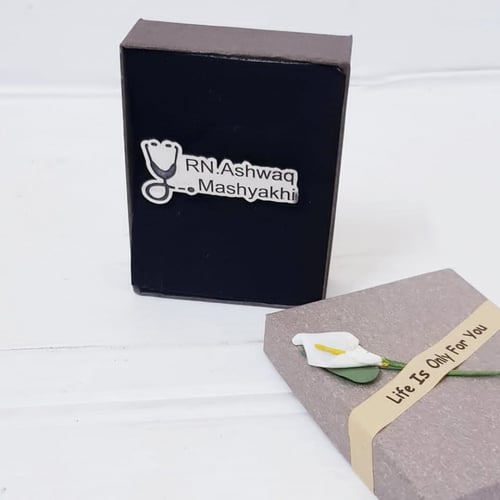 تصميم بروش الدكتور تصميم حسب الطلب