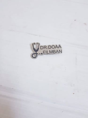 تصميم بروش الدكتور تصميم حسب الطلب