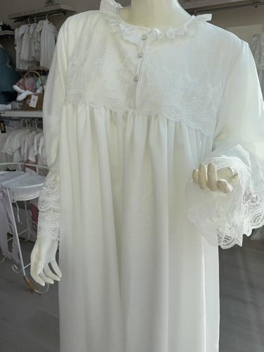 ثوب نفاس أنيق