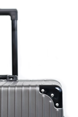 طقم شنط سفر الومنيوم مورانو ثلاثة قطع تصميم أنيق و...