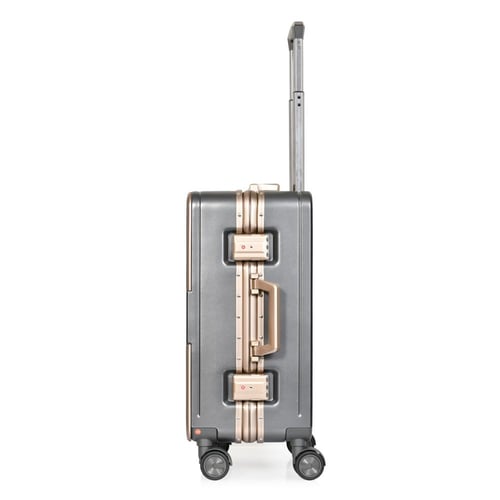 شنط سفر مصنوعة من بولي كاربونيت و الومنيوم و 20 ان...