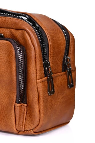 شنطة يد جلد بمقبض معصم مع فتحة داخلية للنقود والبط...