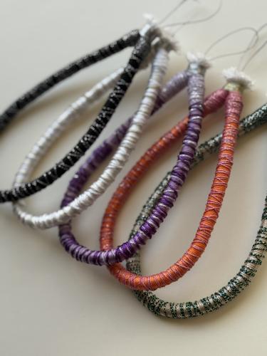 مجموعة تعليقات الجوال - ٤ حبات