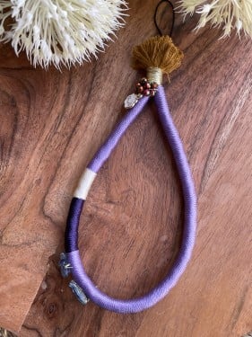 تعليقة جوال - قصيرة