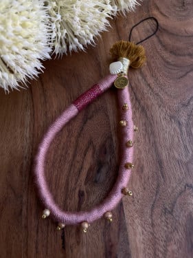 تعليقة جوال - قصيرة