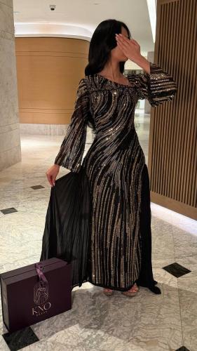 فستان جورجيت بوليسية بتطريز مقلم فاخر