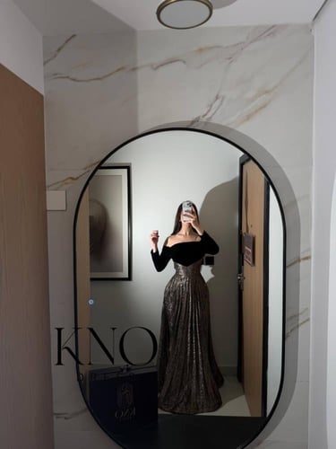 فستان شتوي جاكار فخم بتصميم أنيق ولمسة دافئة