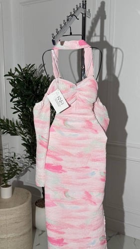 فستان ريلان بأكمام