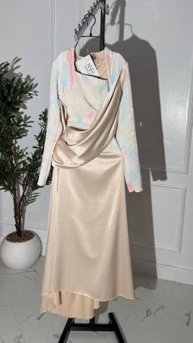 فستان بيج طويل مع ترتر ملون استرتش