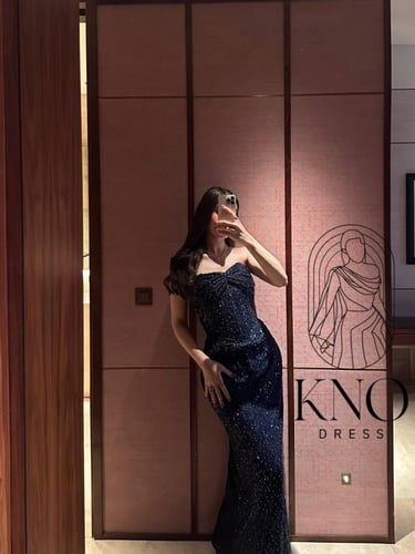 دانتيل فاخر مع كردانة مبطنة وجورجيت كحلي أنيق