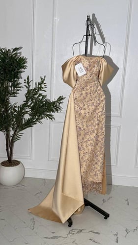 فستان ميكادو بيج مع كلفة الوان خرز