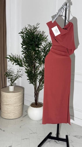 فستان كاليا