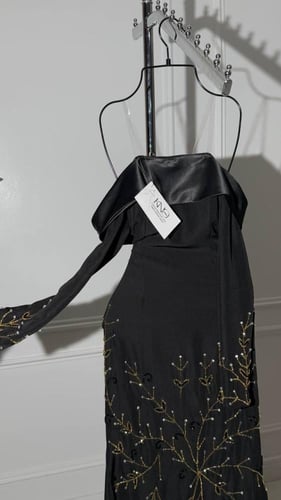 فستان سهرة اسود اوف شولدر بتطريز