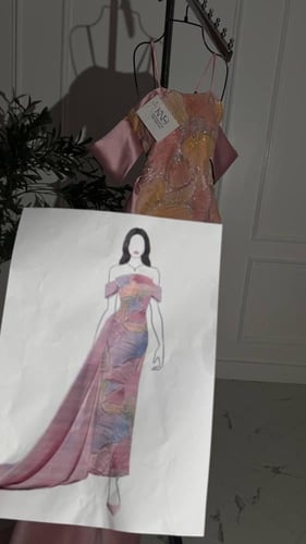 فستان سهره تل ملون مموج خرز مع ميكادو