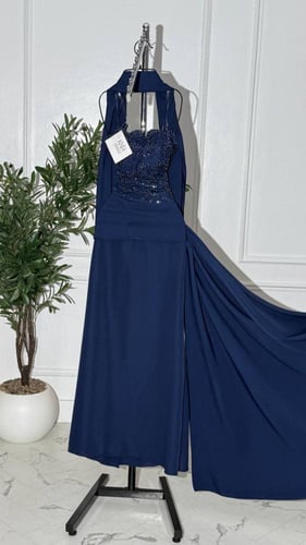 فستان باربي مع لول أنيق بلمعة فاخرة