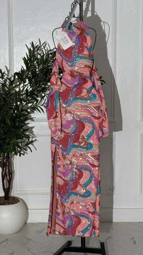 فستان سهرة ترتر فاخر بتطريز مموج لامع