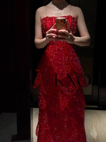 فستان تطريز مع كورسيه وقماش طبقات سهرة من جازار مط...