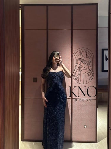 دانتيل فاخر مع كردانة مبطنة وجورجيت كحلي أنيق