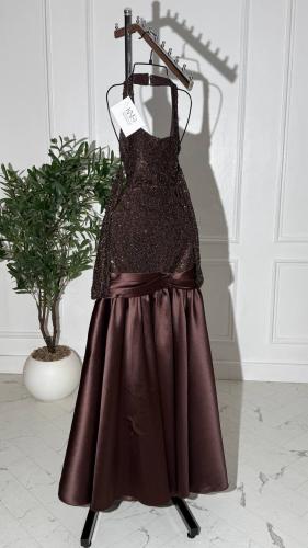 فستان بني دانتيل فاخر بكردانة وميكادو