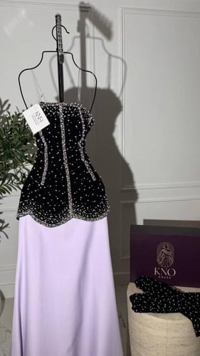 فستان جوخ شتوي مع لول وفصوص وأكمام منفصلة فاخرة