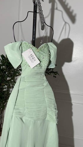 فستان سهره تفاحي جورجيت مع تطريز مباشر