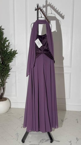 فستان سهره جورجيت بنفسجي مع تطريز وشال