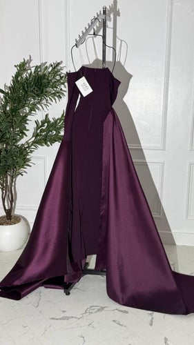 فستان سهره توتي مع ذيل و تطريز