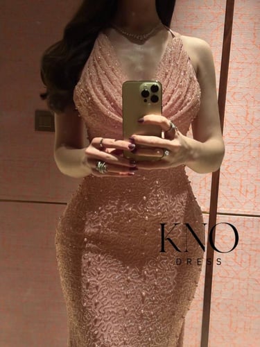 فستان وردي استرتش طويل مزين بفصوص ولول مع ربطة خلف...