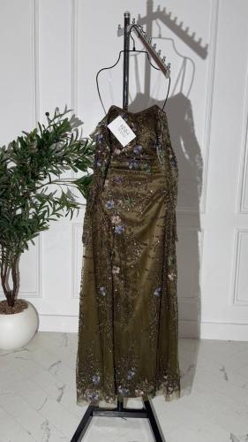 فستان سهره زيتي كلفة فاخرة مع تفته بالداخل