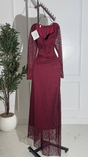 فستان ناعم بقماش دانتيل مبطن تفته